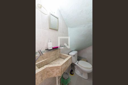 Lavabo de casa para alugar com 2 quartos, 120m² em Vila Dona Augusta, São Paulo