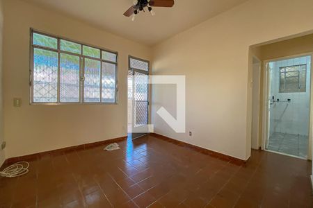 Sala de casa para alugar com 3 quartos, 180m² em Olaria, Rio de Janeiro