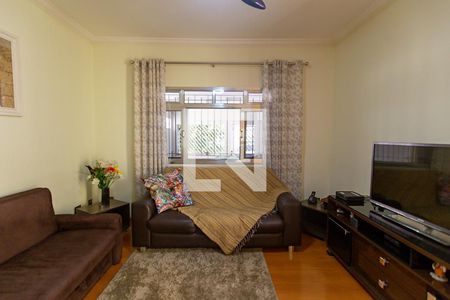 Casa à venda com 175m², 3 quartos e 2 vagasSala