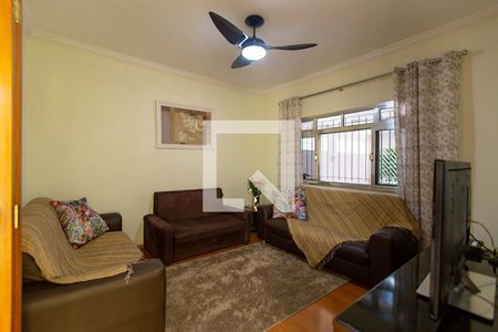 Casa à venda com 175m², 3 quartos e 2 vagasSala