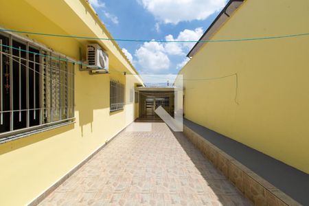 Casa à venda com 175m², 3 quartos e 2 vagasQuintal