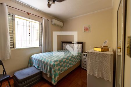 Casa à venda com 175m², 3 quartos e 2 vagasQuarto 2