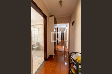 Casa à venda com 175m², 3 quartos e 2 vagasCorredor