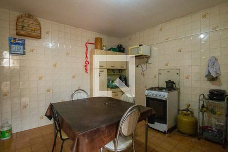 Cozinha  de casa à venda com 3 quartos, 172m² em Vila Elisio, São Paulo