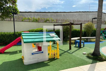 Apartamento à venda com 64m², 3 quartos e 2 vagas Apartamento à venda com 64m², 3 quartos e 2 vagasÁrea Comum - Playground