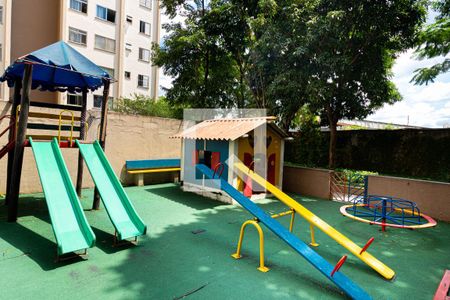 Apartamento à venda com 64m², 2 quartos e 1 vaga Apartamento à venda com 64m², 2 quartos e 1 vagaÁrea Comum - Playground