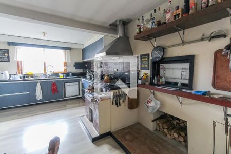 Casa à venda com 300m², 2 quartos e 4 vagas Casa à venda com 300m², 2 quartos e 4 vagasCozinha