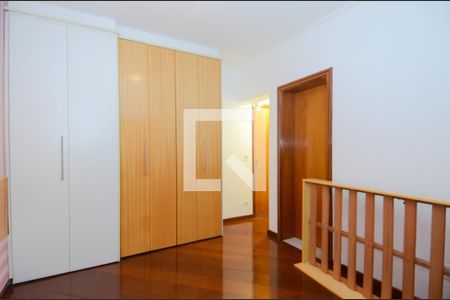 Apartamento à venda com 160m², 3 quartos e 2 vagasSuíte 2