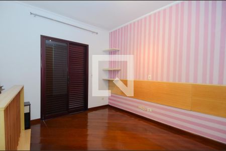 Apartamento à venda com 160m², 3 quartos e 2 vagasSuíte 2