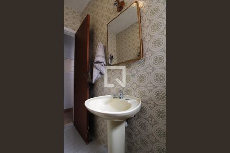 Casa à venda com 240m², 3 quartos e 3 vagasBanheiro