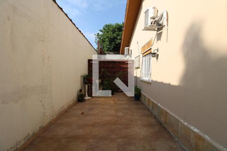 Casa à venda com 240m², 3 quartos e 3 vagasÁrea Externa