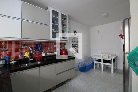 Casa à venda com 240m², 3 quartos e 3 vagasCozinha