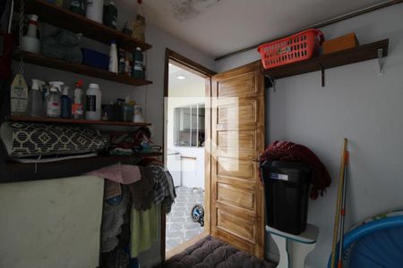 Casa à venda com 240m², 3 quartos e 3 vagasÁrea de Serviço