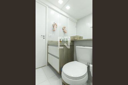 Apartamento para alugar com 121m², 3 quartos e 2 vagas Apartamento para alugar com 121m², 3 quartos e 2 vagasBanheiro da suíte 1