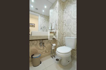 Lavabo de apartamento para alugar com 3 quartos, 121m² em Pinheiros, São Paulo