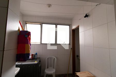 Apartamento à venda com 90m², 2 quartos e 1 vaga Apartamento à venda com 90m², 2 quartos e 1 vagaLavanderia