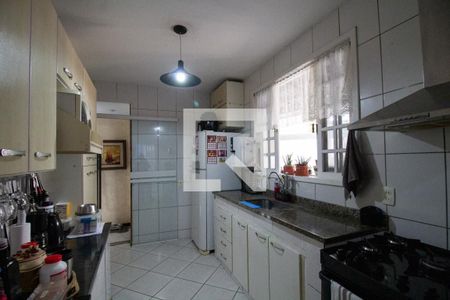 Casa à venda com 200m², 3 quartos e 2 vagasCozinha