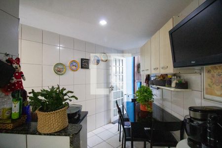 Casa à venda com 200m², 3 quartos e 2 vagasCozinha