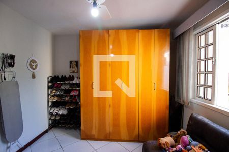 Casa à venda com 200m², 3 quartos e 2 vagasQuarto 2