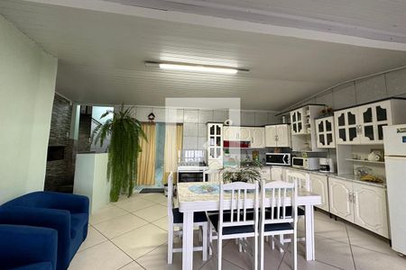 Casa para alugar com 203m², 3 quartos e 1 vagaCozinha