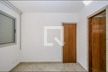Apartamento para alugar com 74m², 2 quartos e 2 vagasSuíte