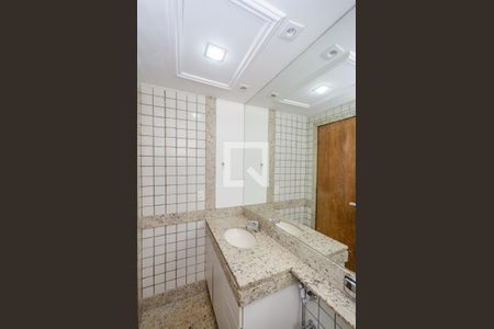 Apartamento para alugar com 74m², 2 quartos e 2 vagasBanheiro da Suíte