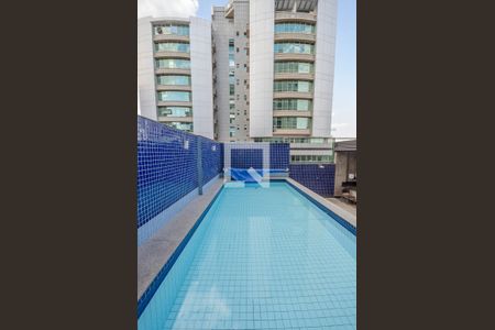 Apartamento para alugar com 74m², 2 quartos e 2 vagasPiscina