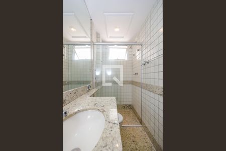 Apartamento para alugar com 74m², 2 quartos e 2 vagasBanheiro da Suíte