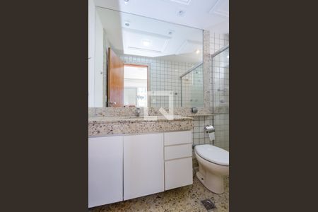 Apartamento para alugar com 74m², 2 quartos e 2 vagasBanheiro da Suíte