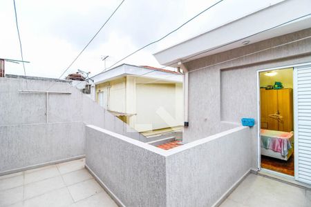 Casa à venda com 70m², 2 quartos e 2 vagasVaranda Quarto 1
