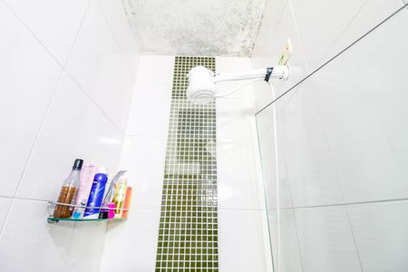 Casa à venda com 70m², 2 quartos e 2 vagasBanheiro