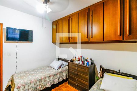 Casa à venda com 70m², 2 quartos e 2 vagasQuarto 2