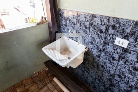 Casa à venda com 150m², 6 quartos e sem vagaCasa 04 - Área de serviço