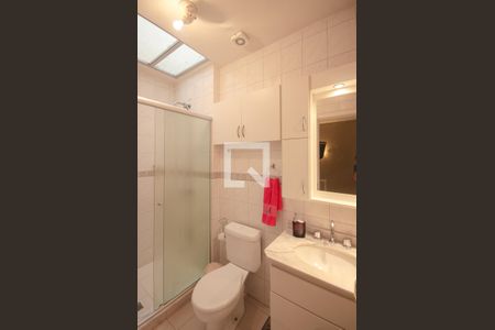 Casa à venda com 159m², 3 quartos e 2 vagasBanheiro