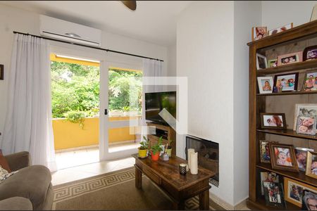 Sala de Estar de casa à venda com 3 quartos, 159m² em Tristeza, Porto Alegre