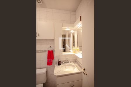 Casa à venda com 159m², 3 quartos e 2 vagasBanheiro