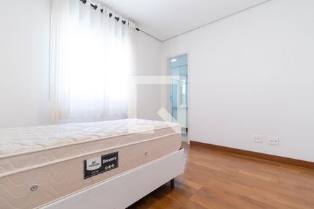 Apartamento para alugar com 168m², 2 quartos e 4 vagasSuíte 1