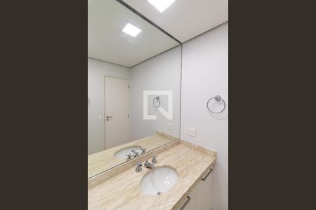 Apartamento para alugar com 168m², 2 quartos e 4 vagasBanheiro da suíte 1