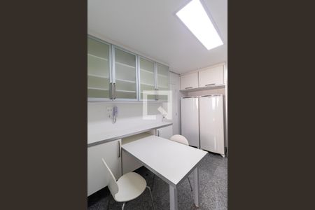 Apartamento para alugar com 168m², 2 quartos e 4 vagasCozinha