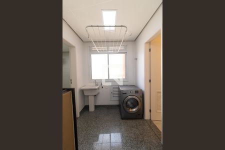 Apartamento para alugar com 168m², 2 quartos e 4 vagasÁrea de serviço