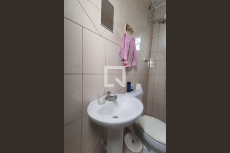 Casa à venda com 187m², 3 quartos e 3 vagasBanheiro 4