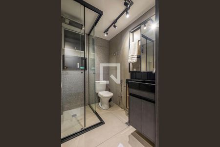 Banheiro de apartamento para alugar com 1 quarto, 30m² em Cerqueira César, São Paulo