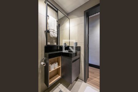 Banheiro de apartamento para alugar com 1 quarto, 30m² em Cerqueira César, São Paulo