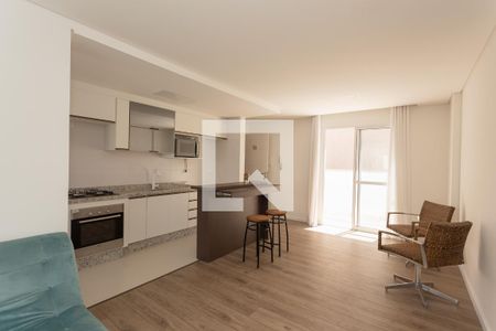 Sala/Cozinha de apartamento para alugar com 2 quartos, 86m² em Mercês, Curitiba