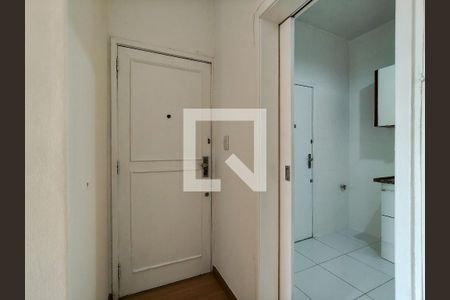 Entrada de apartamento à venda com 2 quartos, 70m² em Tijuca, Rio de Janeiro