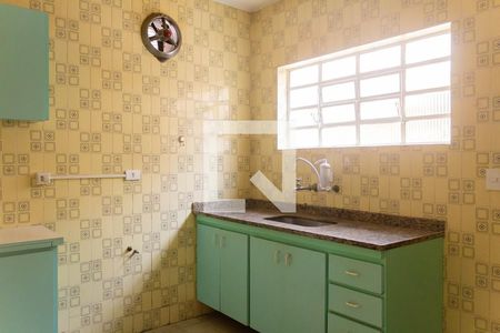 Casa à venda com 132m², 4 quartos e 2 vagasCozinha