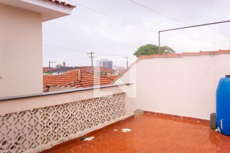 Casa à venda com 132m², 4 quartos e 2 vagasVaranda