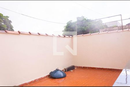 Casa à venda com 132m², 4 quartos e 2 vagasVaranda