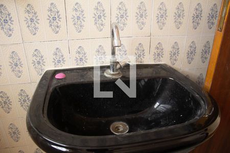 Casa à venda com 132m², 4 quartos e 2 vagasBanheiro