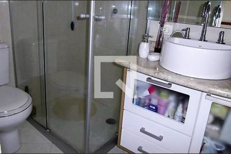 Banheiro de apartamento à venda com 2 quartos, 70m² em Santana, São Paulo